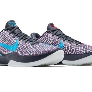 Nike Men's Gray and Blue Athletic Shoes